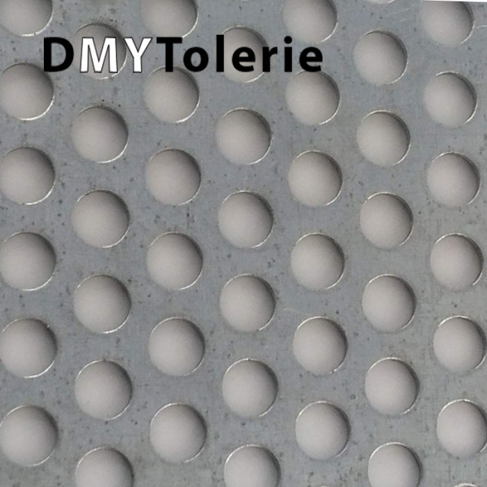 Tôle en acier perforée  - 1000 x 2000 mm